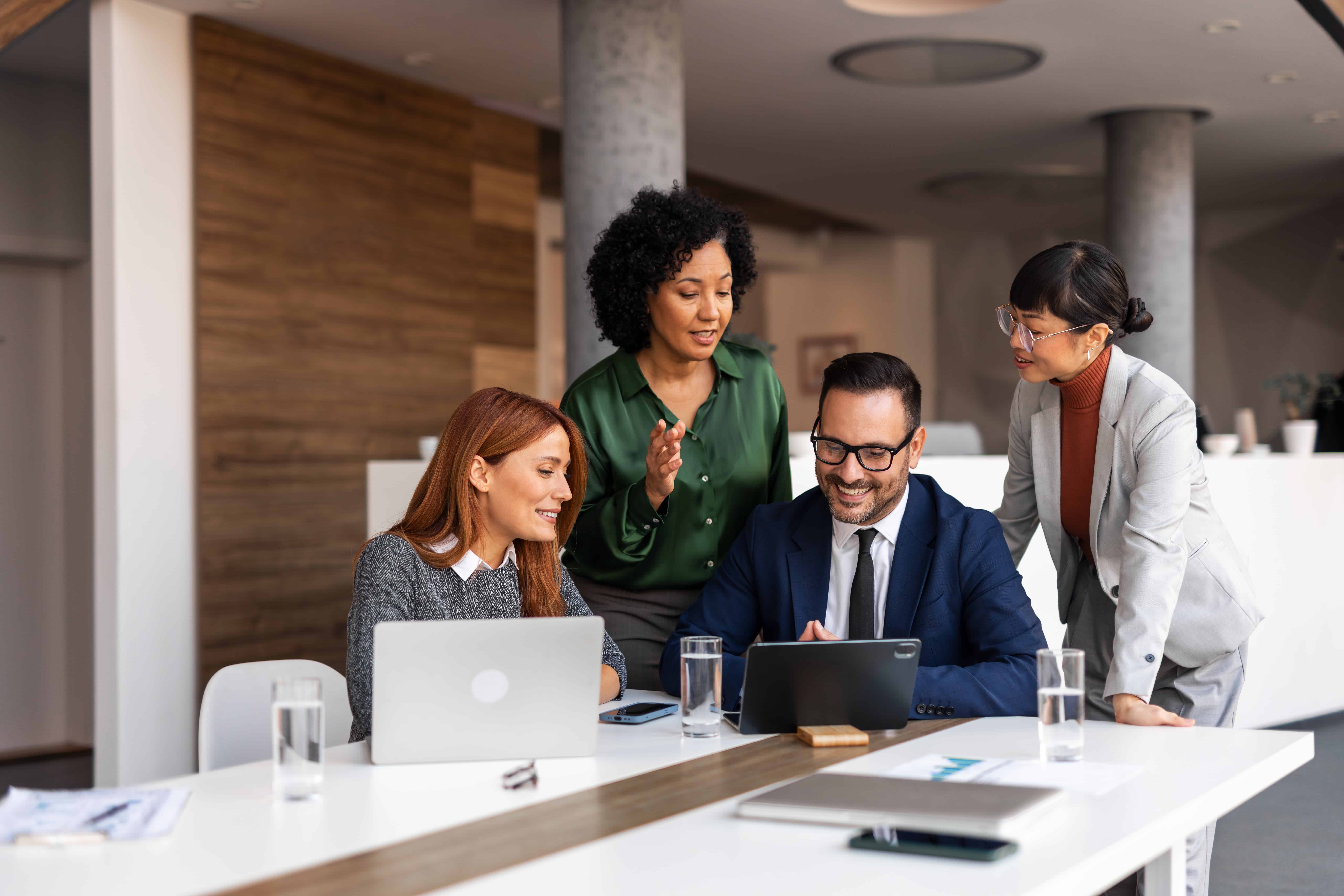 Specialist professional in complex operations environment